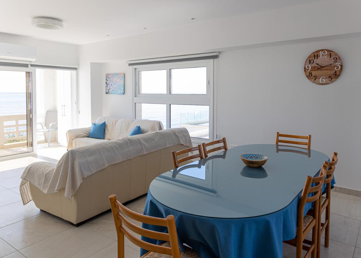 Beachhouse * Larnaca